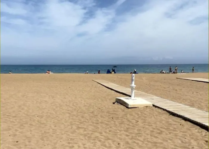 アパート Acogedor En La Playa. Urbanizacion La Felicidad. Marinas デニア